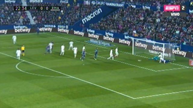 Real Madrid vs. Levante EN VIVO: el palo salvó a Courtois y evitó el 1-0 por Liga española | VIDEO