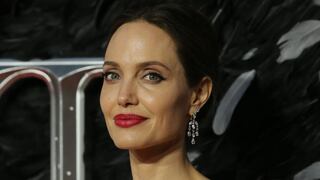 Angelina Jolie hace una donación sorpresa a un puesto de limonada de dos niños