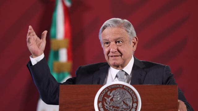 AMLO: “No mentir, no robar, no traicionar, eso ayuda mucho para que no dé el coronavirus” | VIDEO