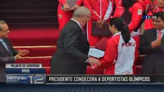 Kuczynski condecoró a peruanos que participaron en Río 2016