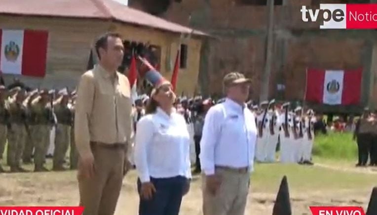 Suenan las sagradas notas del Himno Nacional del Perú