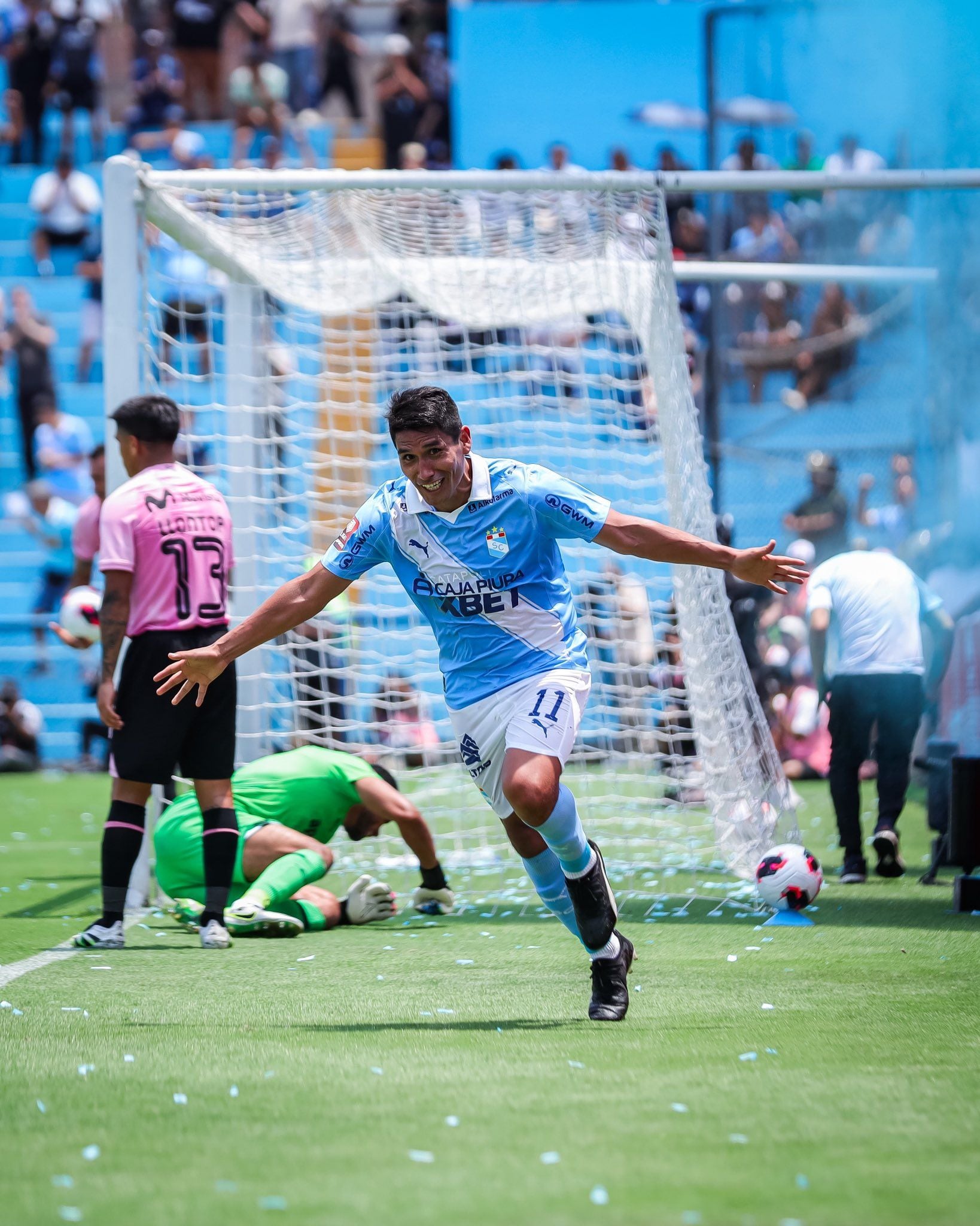 Irven Ávila llegó a los 142 goles con la camiseta del Sporting Cristal.