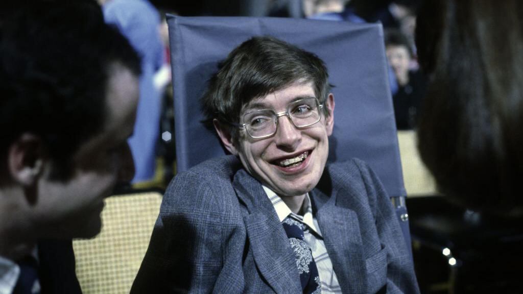 Stephen Hawking publicó en los años 70 la ecuación que hoy está en su tumba. (Foto: Difusión)