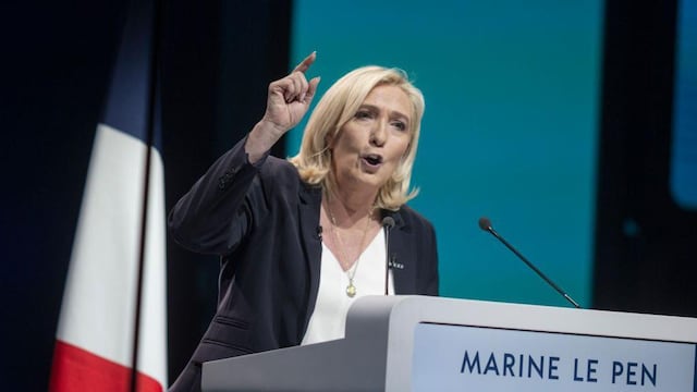 Francia: Marine Le Pen avisa de que si llegan al Gobierno Macron no podrá enviar tropas a Ucrania