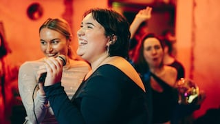 Los sorprendentes beneficios que cantar tiene para la salud respaldados por la ciencia