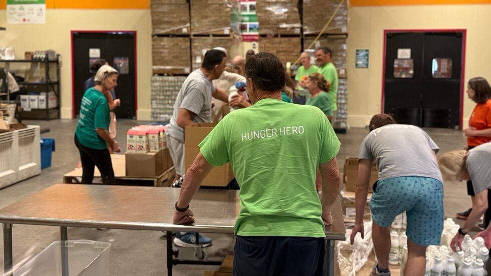 El banco de alimentos All Faiths Food Bank de Sarasota alimentó a más de 80.000 personas el año pasado.
