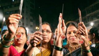 India: reparten cuchillos a mujeres para evitar más violaciones