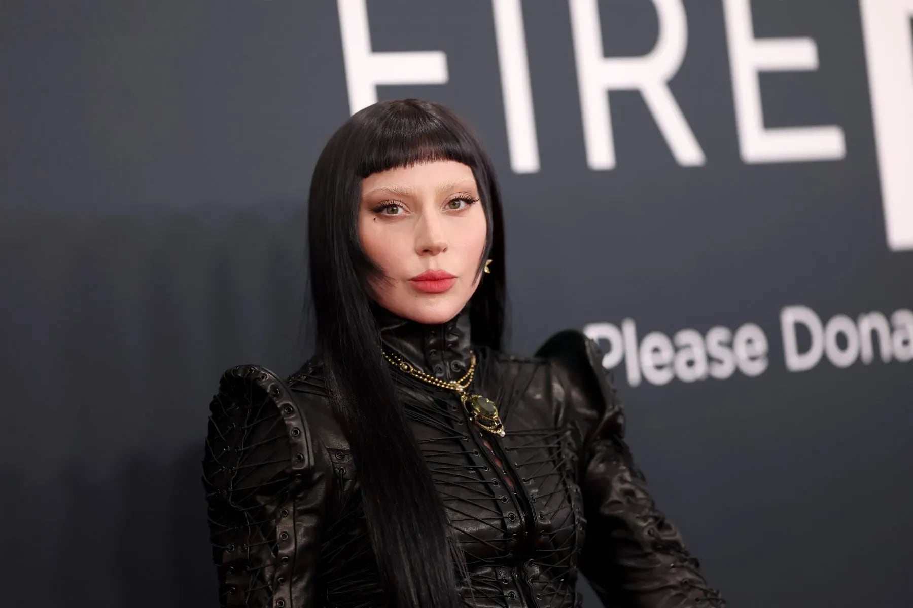 Lady Gaga se lleva el premio Mejor álbum de pop vocal con un disco que reafirma su capacidad para reinventarse y dominar el pop vocal contemporáneo con fuerza y estilo.