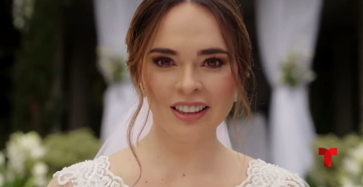 Gloria luce radiante el día de su boda en "La jefa" (Foto: Telemundo)