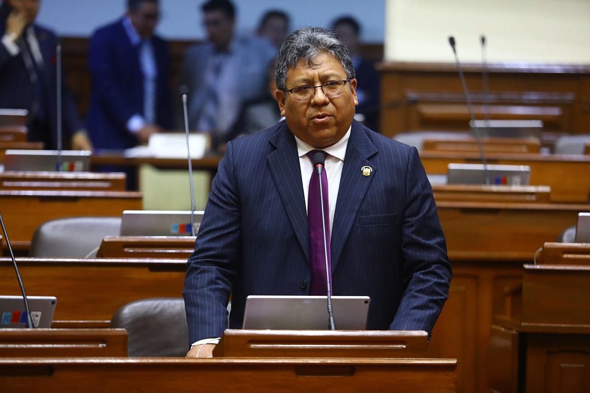 Jorge Flores Ancachi, congresista de Podemos Perú, está implicado en el caso "Mochasueldos". (Foto: Congreso)