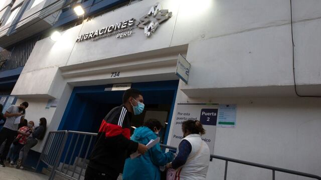 Pasaporte electrónico: Migraciones de Breña atiende 24 horas a personas que viajarán dentro de 48 horas