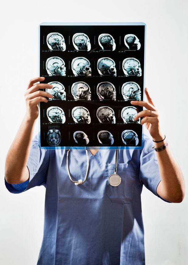 Los neurocientíficos siguen buscando la razón que permite a nuestro cerebro sentir cuando alguien nos ve.