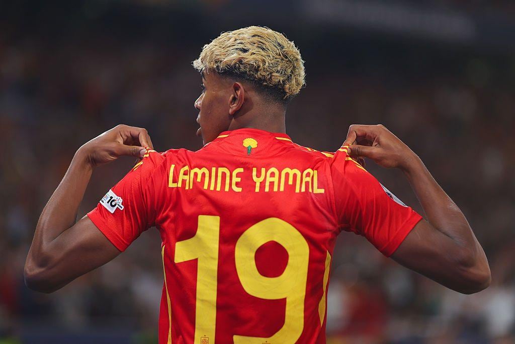 España llega al Mundial con una nueva generación joven encabezada por Lamine Yamal, que con apenas 18 años aporta un factor diferencial.