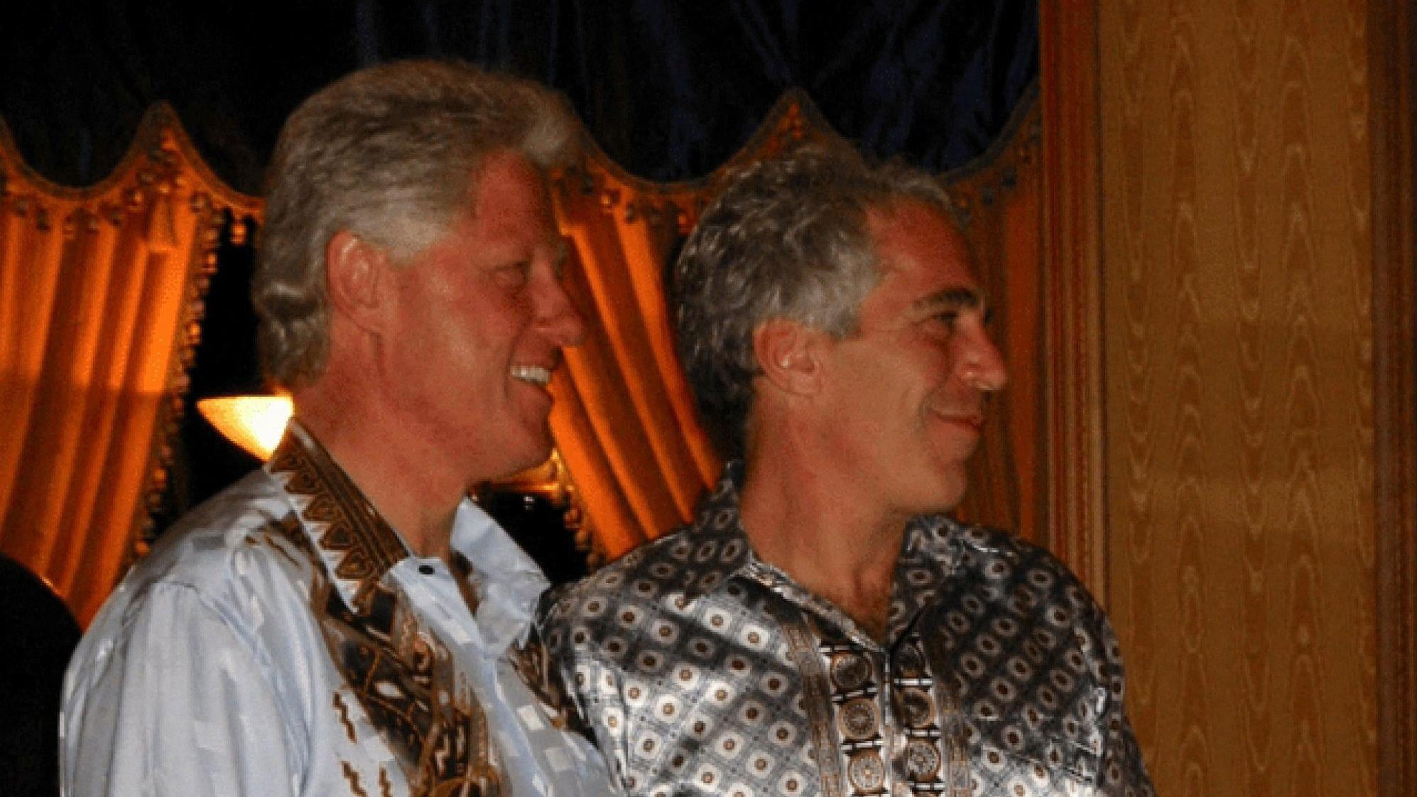 Clinton dijo que desearía no haberse cruzado nunca con Epstein.