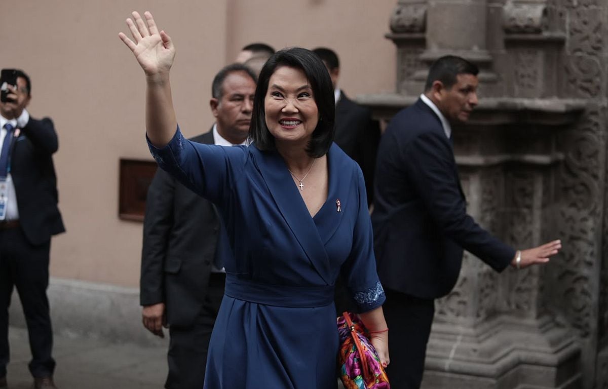 Keiko Fujimori asume la presidencia del Perú después de cinco años de inestabilidad política