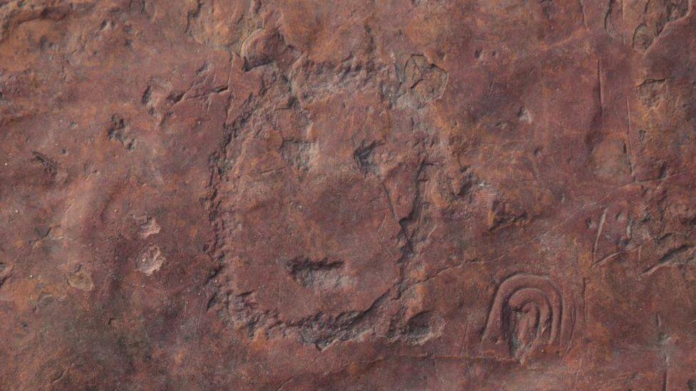 Una sequía severa hace que los rostros se puedan detectar más fácilmente. (Reuters).