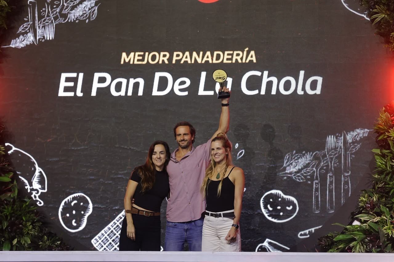 Así celebraron los representantes del Pan de la Chola. (Foto: Joel Alonzo)