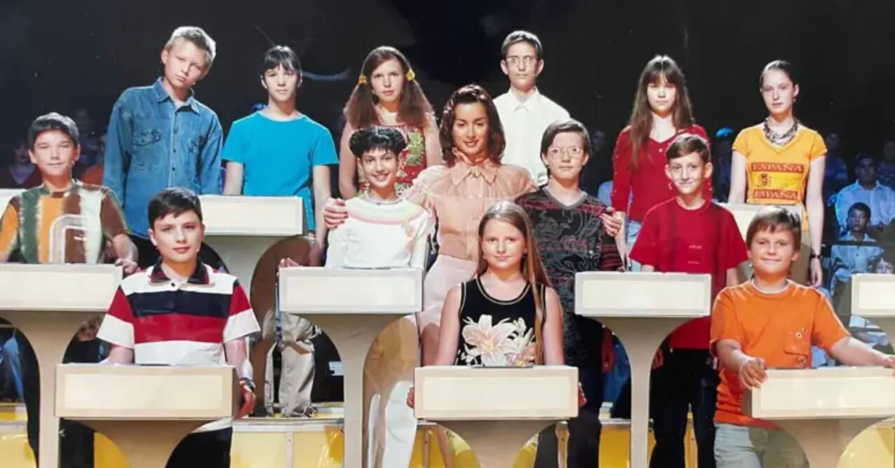 Oleksandr (el primero por la derecha en la segunda fila) solo llegó a la primera ronda del concurso televisivo infantil The Smartest, en 2005. (Alexander Ivanov).