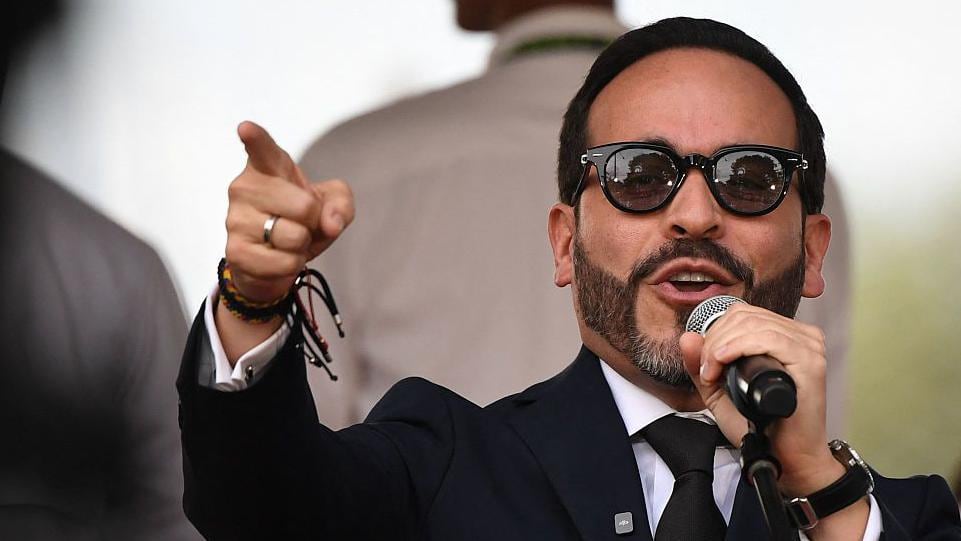Expertos apuntan a que el estilo personalista y partidista de Petro fue, de algún modo, recogido por De la Espriella. (Jaime SALDARRIAGA / AFP via Getty Images).