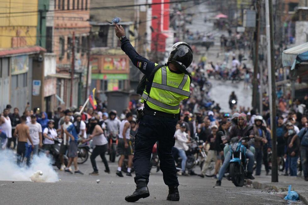 El malestar social ante la histórica crisis económica en la que se sumió el país forzó a las autoridades a abandonar algunas de sus políticas socialistas. (Getty Images).