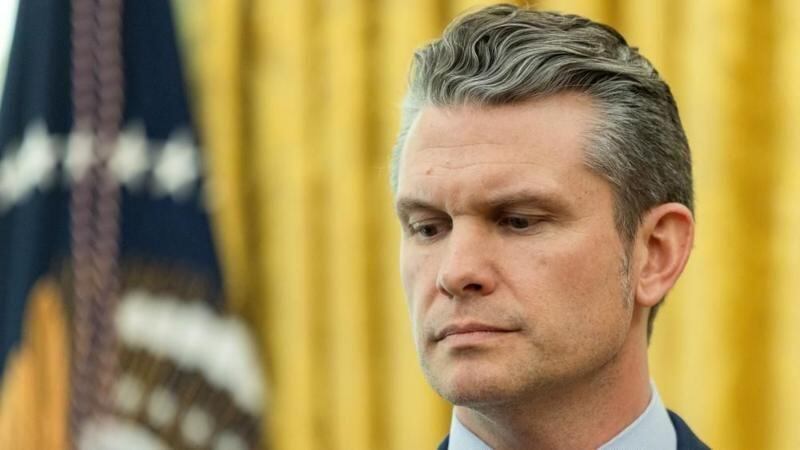 El secretario de Defensa, Pete Hegseth, compartió en el chat detalles de la operación militar en Yemen.