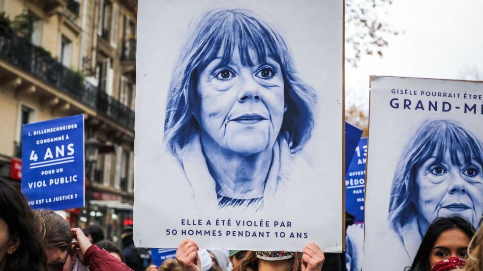 Gisèle Pelicot acudiendo al tribunal
