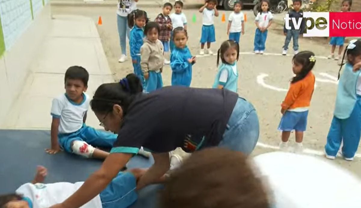 Así se realizó el simulacro en un colegio de Piura, al norte del país | Captura de video TV Perú