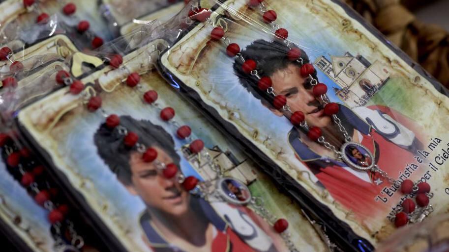 La muerte del papa Francisco obligó aplazar la canonización del joven italiano Carlo Acutis.