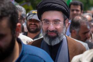 Mojtaba Jamenei es conocido por su influencia en Irán.