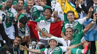 André Carrillo campeón en Portugal: mostró la bandera de Perú
