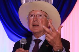 Embajador rechaza que EE.UU. sea responsable de violencia en México tras captura de ‘El Mayo’ Zambada