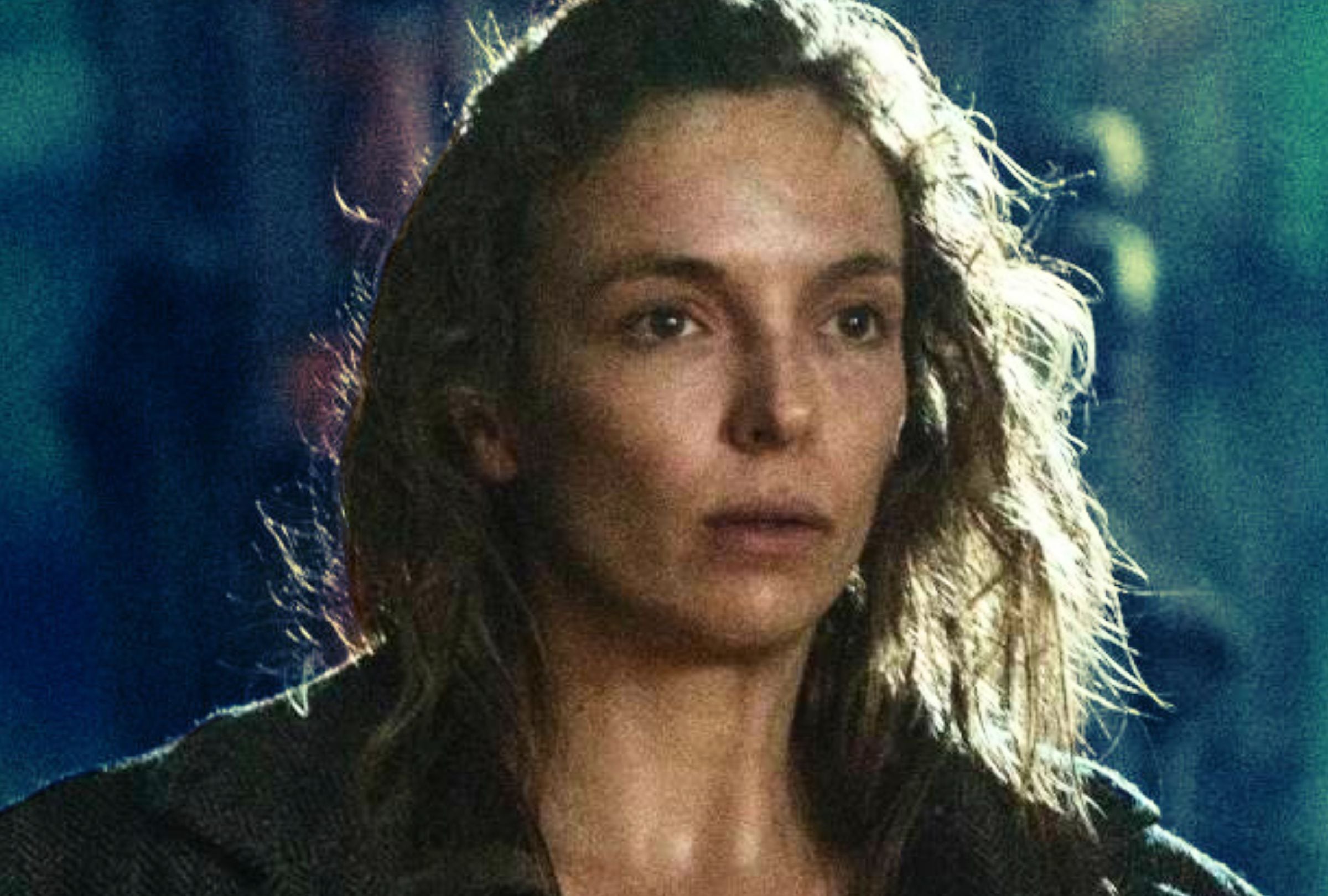 La actriz británica Jodie Comer interpreta a Isla a lo largo de la película "28 Years Later". En la ficción, ella es una mujer que lucha contra una misteriosa enfermedad (Foto: Sony Pictures)