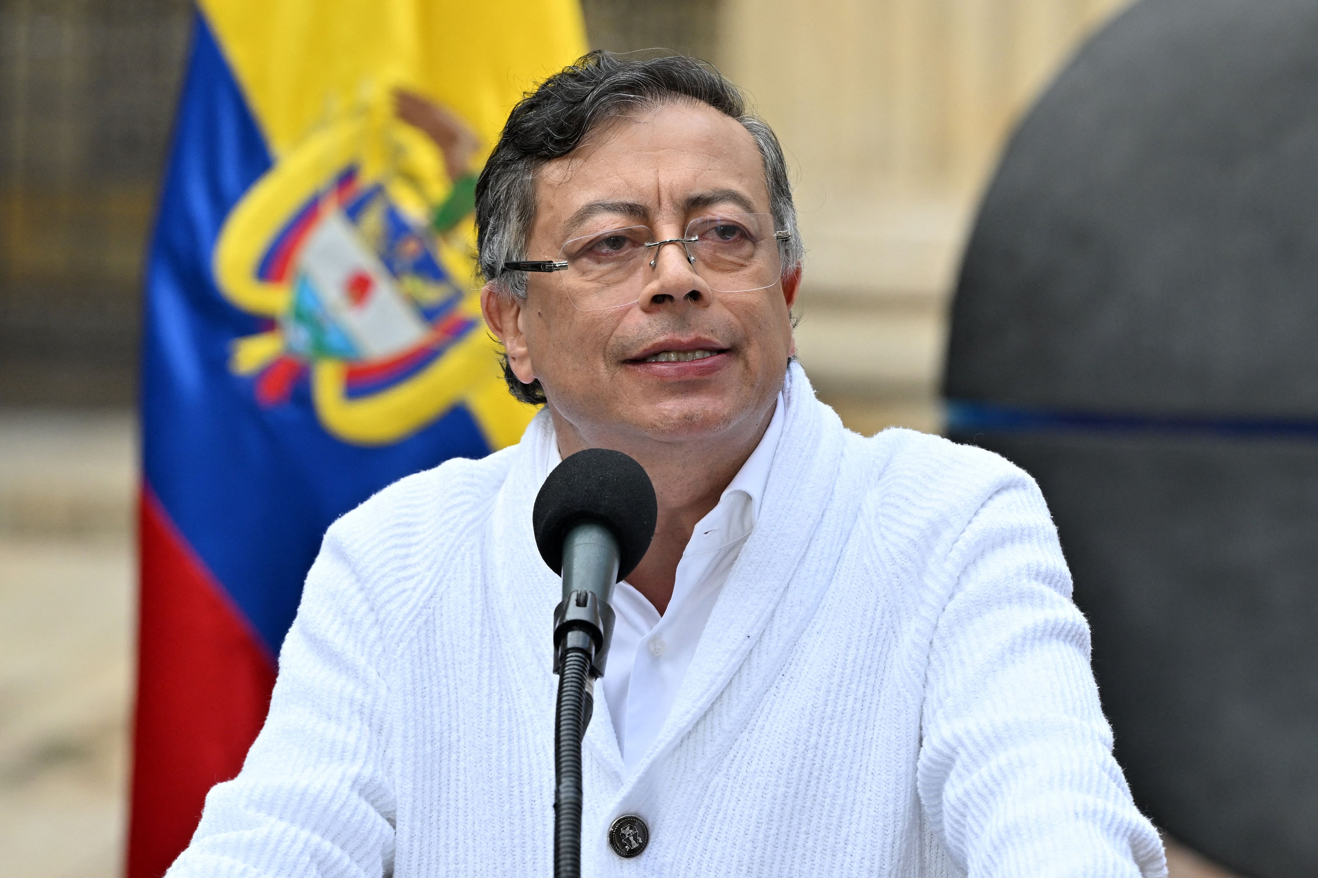 El presidente de Colombia, Gustavo Petro, aseguró este domingo que no acepta los resultados del conteo de las elecciones presidenciales divulgados por la Registraduría Nacional , que este domingo dieron como el más votado al ultraderechista Abelardo de la Espriella. Como presidente no acepto los resultados del preconteo, escribió Petro en X, donde reiteró sus cuestionamientos al sistema informático utilizado durante el proceso electoral y afirmó que únicamente reconocerá el escrutinio que emitan los jueces de la República.