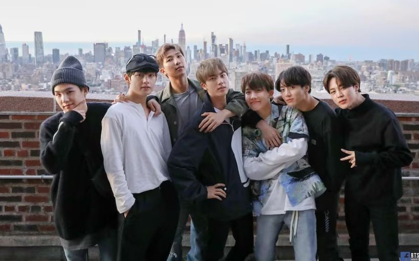 BTS pide a su fans guardar el “orden” durante su concierto de regreso en Seúl