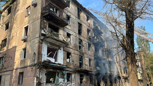 Un ataque ruso contra la ciudad natal de Zelensky deja 11 muertos