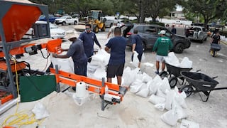 Florida se prepara para la llegada de la tormenta Idalia con el recuerdo del huracán Ian aún fresco