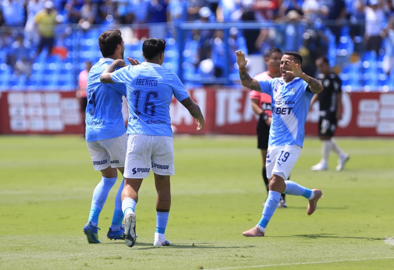 Sporting Cristal esta venciendo 1 a 0 con gol de Felipe Vizeu a UTC en este primer tiempo por el Torneo Apertura en la fecha 7. | Foto: Cesar Bueno