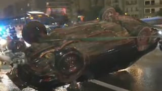 Surco: vehículo se despista, da vueltas de campana y deja a una persona herida | VIDEO