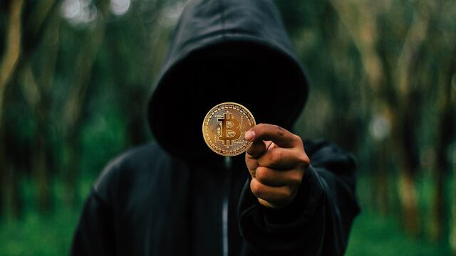El “amor falso”: así funciona el método romántico más usado para estafas en criptomonedas