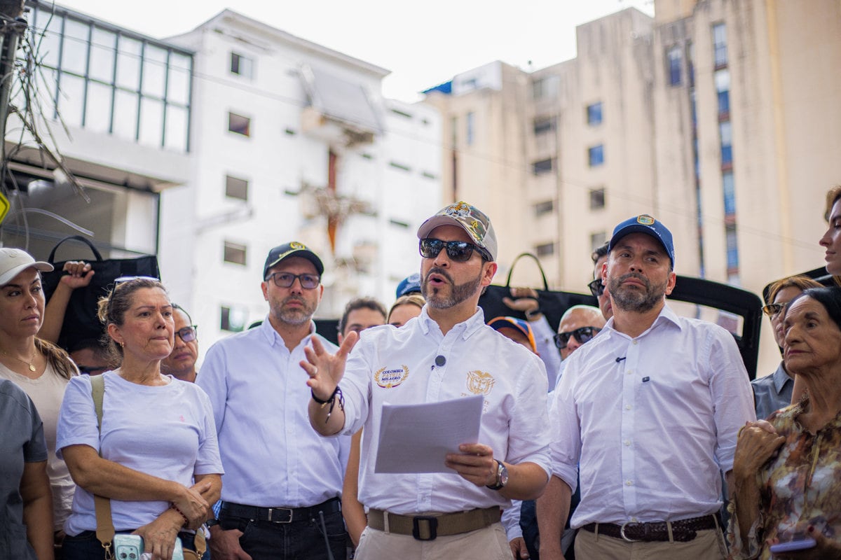 De la Espriella da inicio a un 'Plan Marshall' para reconstruir región epicentro del terremoto en Colombia