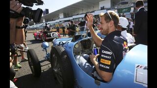 Desfile de autos clásicos y lo mejor del triunfo de Sebastian Vettel en el Gran Premio de Suzuka [FOTOS]
