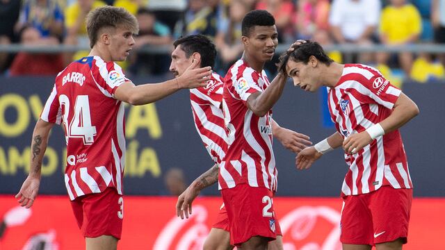 Atlético venció 2-0 a Oviedo y avanzó a octavos de Copa del Rey
