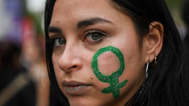Gobierno de Milei disuelve el área de protección contra la violencia de género en Argentina