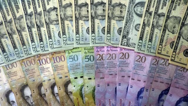 Salario mínimo en Venezuela es de solo US$2 tras fuerte subida del dólar