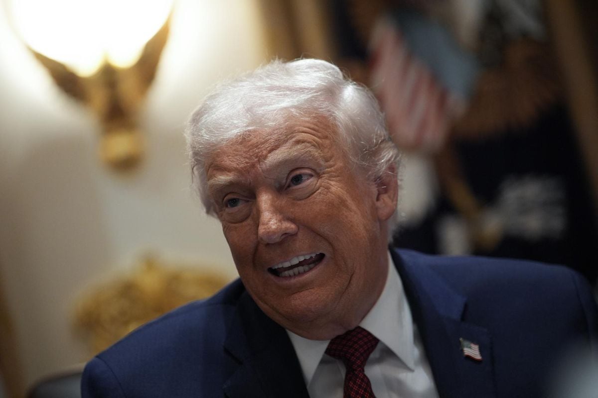 El presidente de Estados Unidos, Donald Trump, durante una mesa redonda en la Sala del Gabinete de la Casa Blanca en Washington, D.C., EE. UU., el 8 de diciembre de 2025. Foto: EFE/EPA/YURI GRIPAS