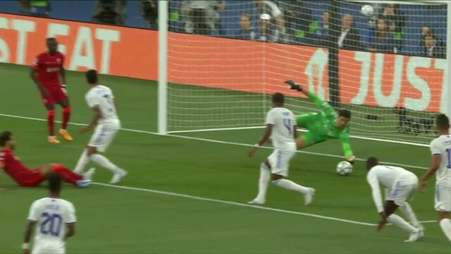 Casi llega el primero: Salah remató y Courtois le negó el grito de gol con espectacular atajada | VIDEO