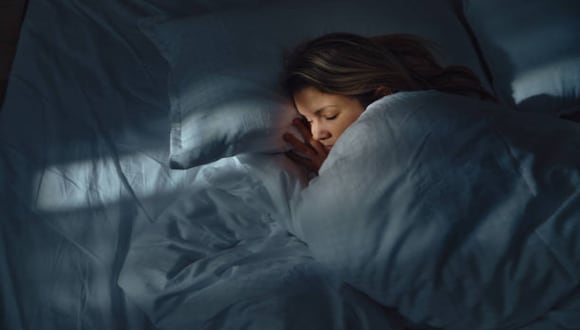 ¿Es bueno para la salud dormir con frazadas pesadas? Esto revela un estudio realizado por la Universidad de Massachusetts. (Fuente: iStock)