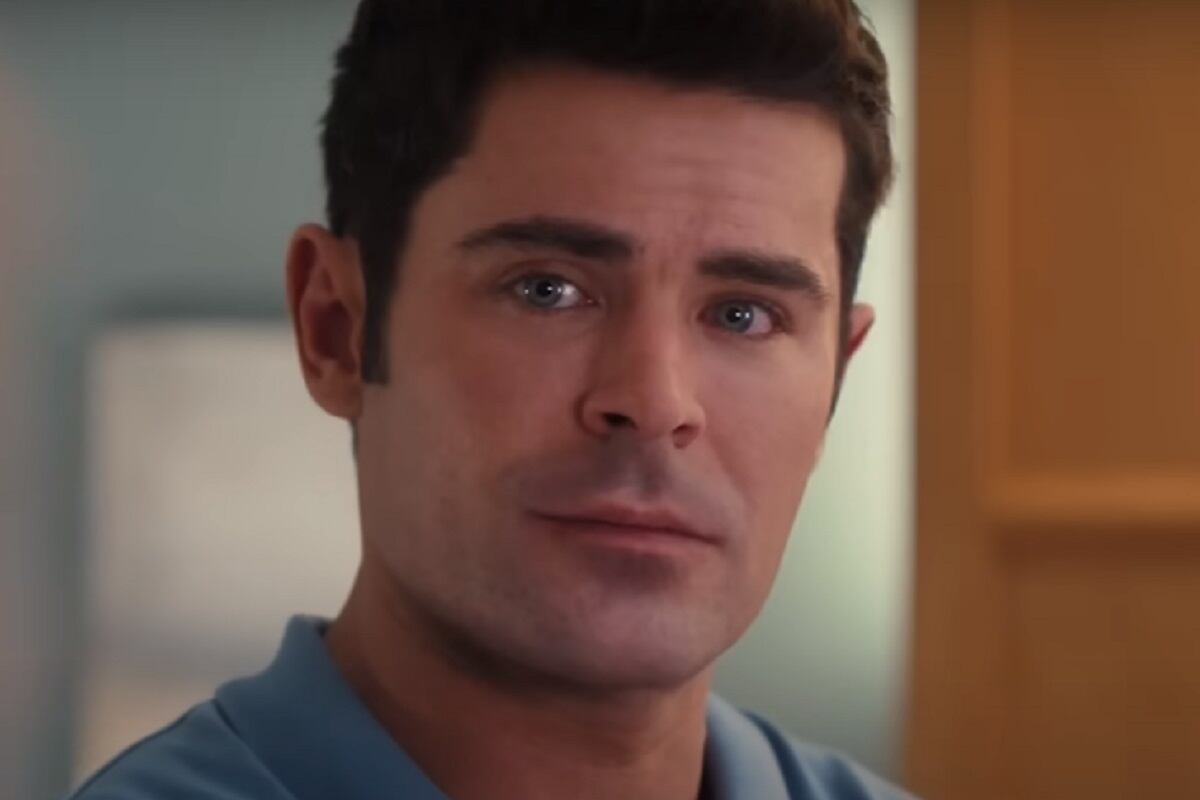 Dean (Zac Efron) recupera a su novia y su trabajo al final de la película "Ricky Stanicky"(Foto: Amazon Prime Video)