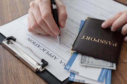 Es oficial y entra en vigor desde el 15 de septiembre: a qué se enfrentarán los estudiantes y periodistas con nueva regla de visas