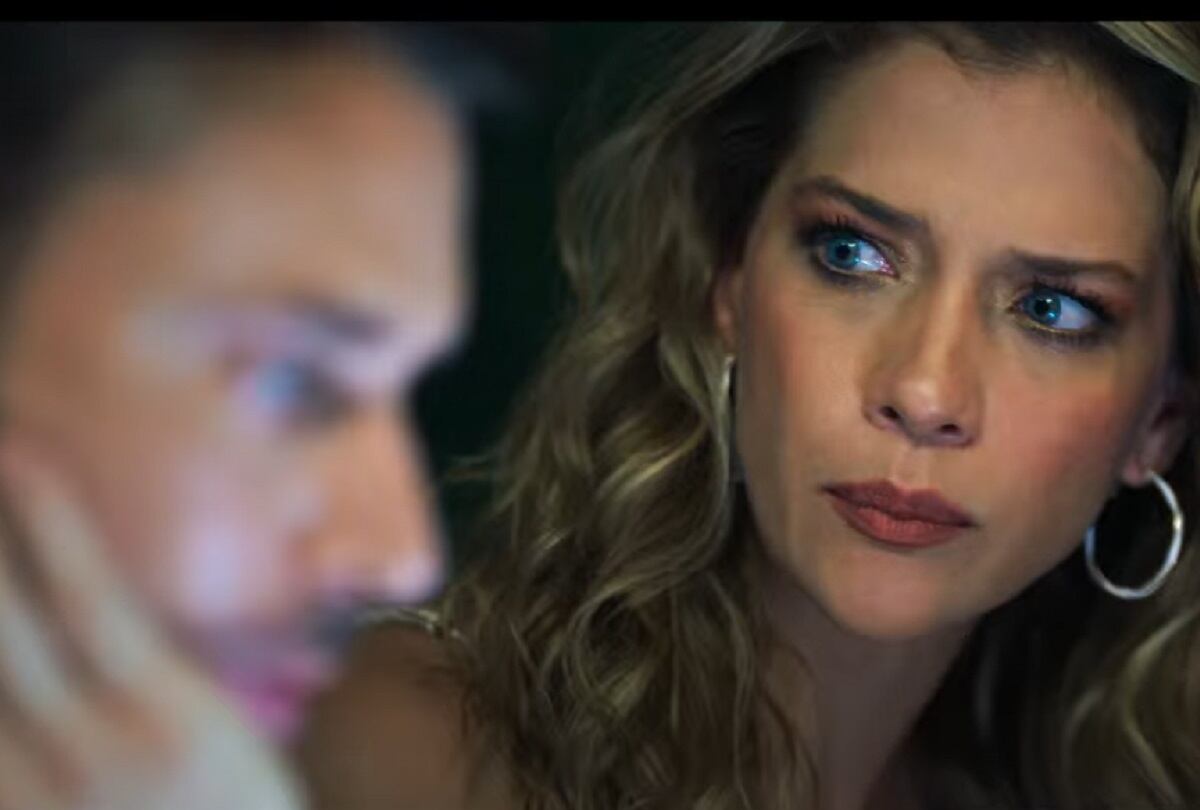 Miguel y Camila Román (Carolina Miranda), ¿serán felices en una temporada 3 de "Perfil falso"? (Foto: Netflix)